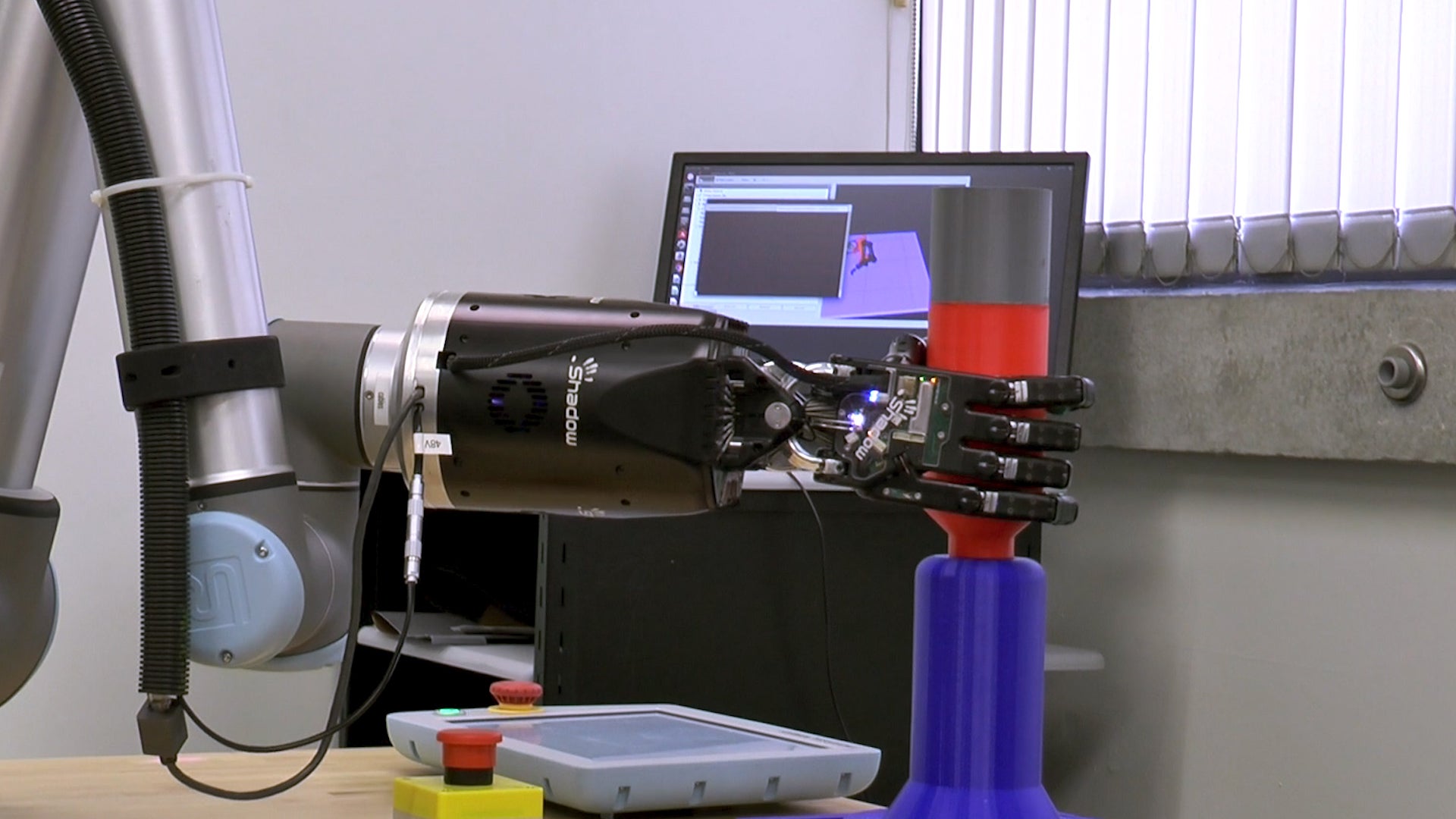 Robotic Hand Could Regenerate Sense of Touch