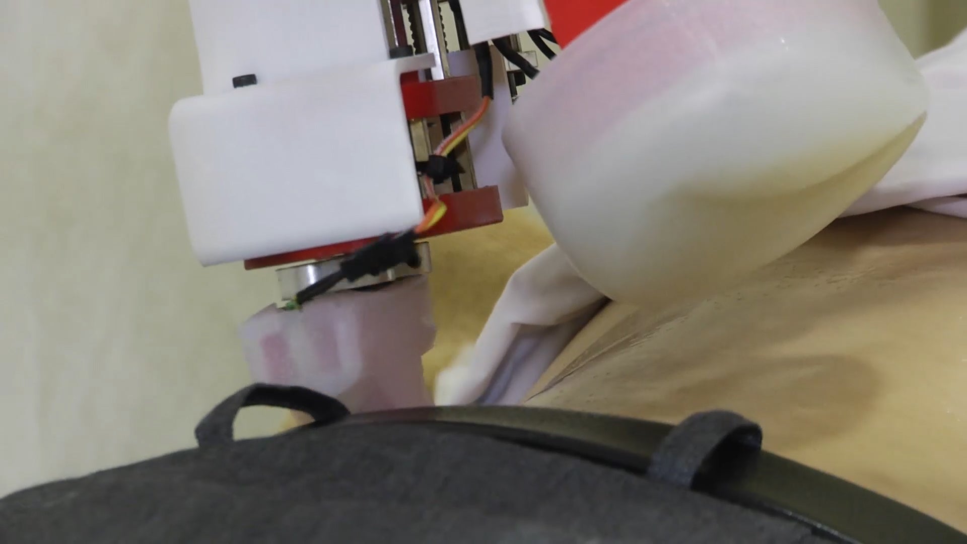 Robotic Masseuse Frees Up Physician&rsquo;s Hands