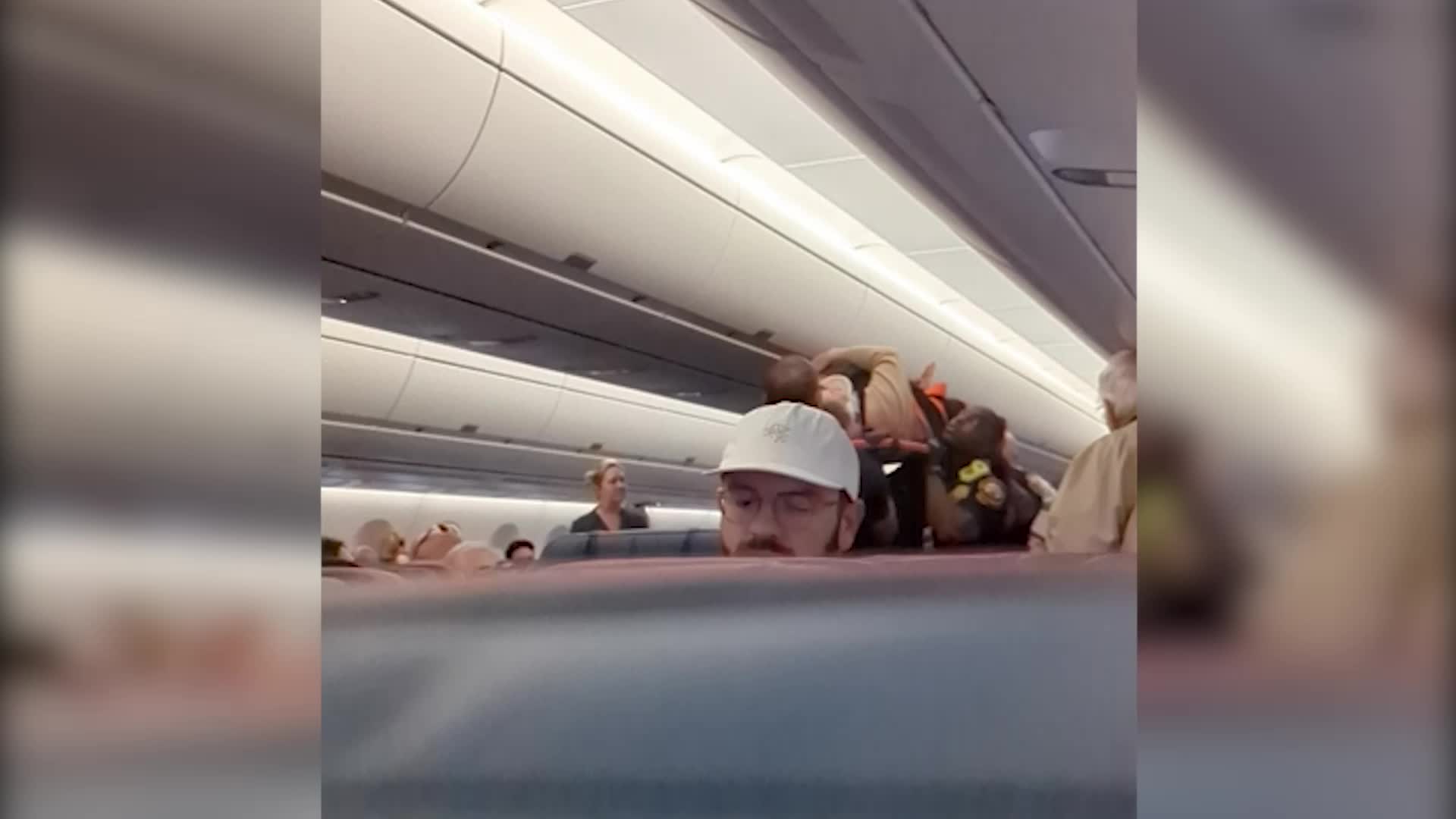 Severe Turbulence Injures 11 On Delta Flight To Atlanta