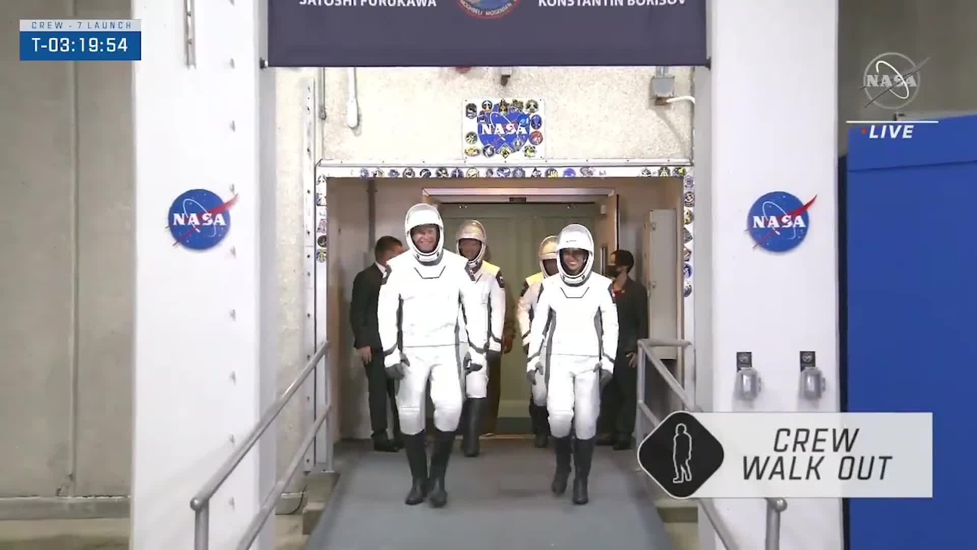 SpaceX Rocket Launches, New ISS Crew En Route