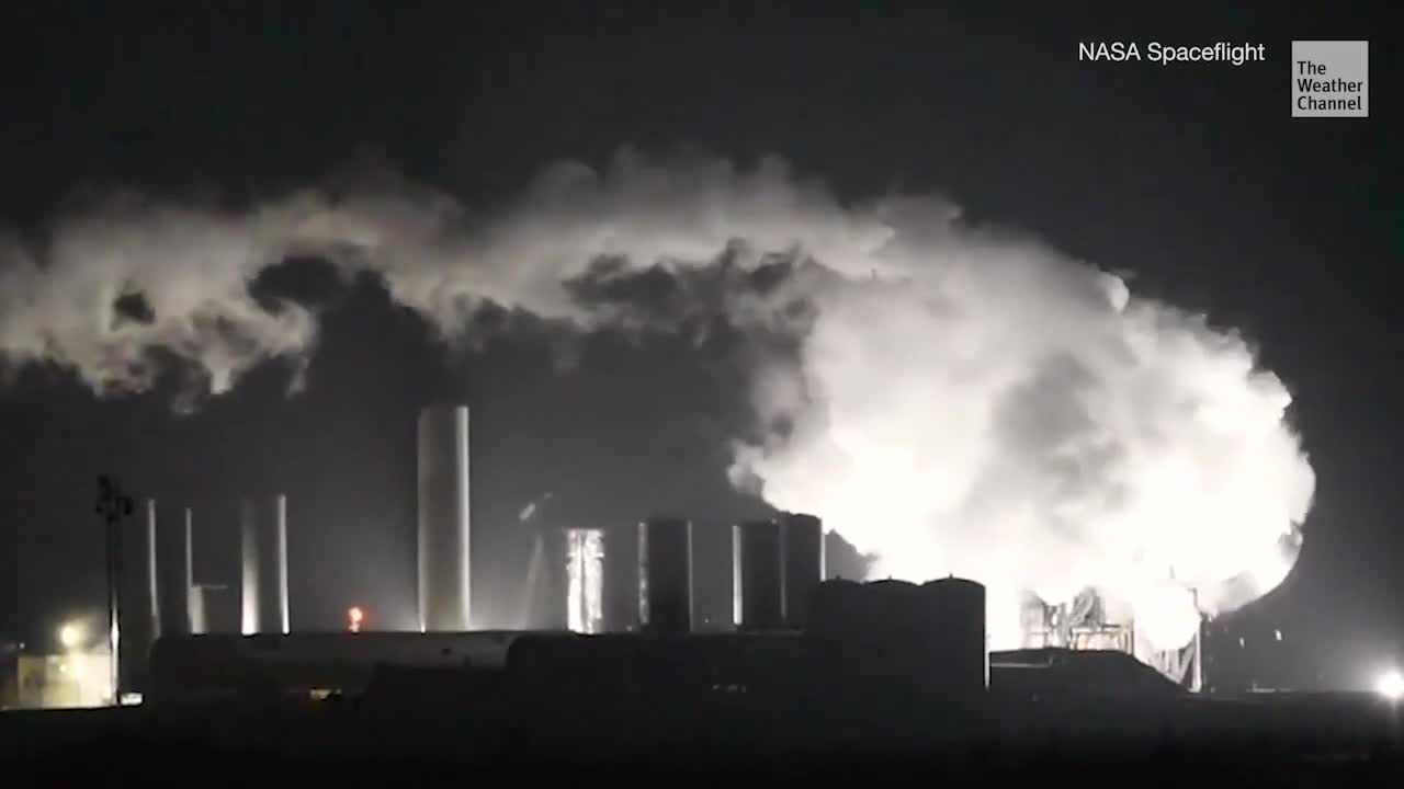 SpaceX Starship Collapses During Cryogenic Test