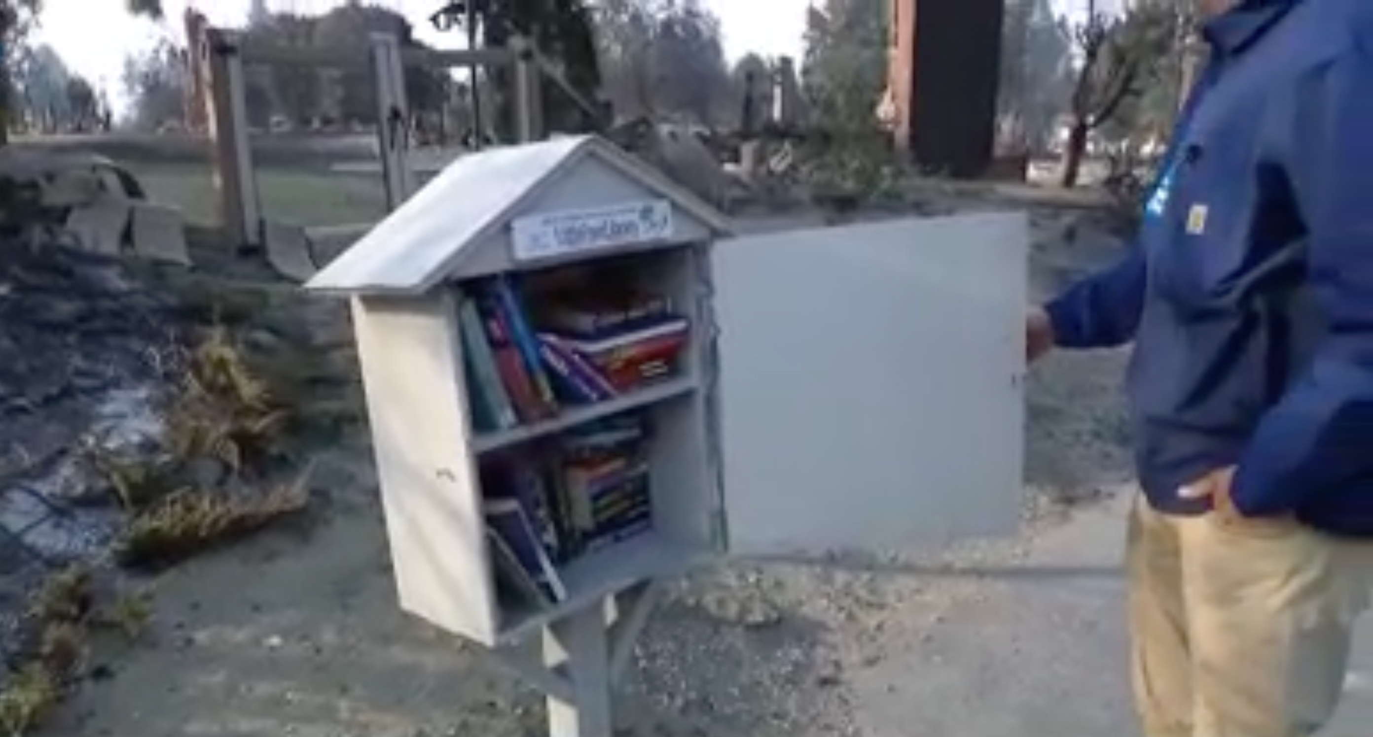 Spokane fires: Tiny library survives near destroyed home