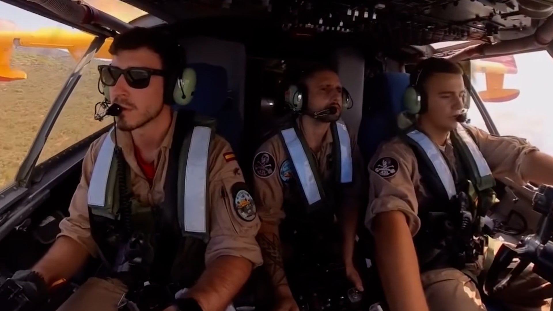 Watch these daring pilots &lsquo;swoop and scoop&rsquo; to fight Europe's wildfires