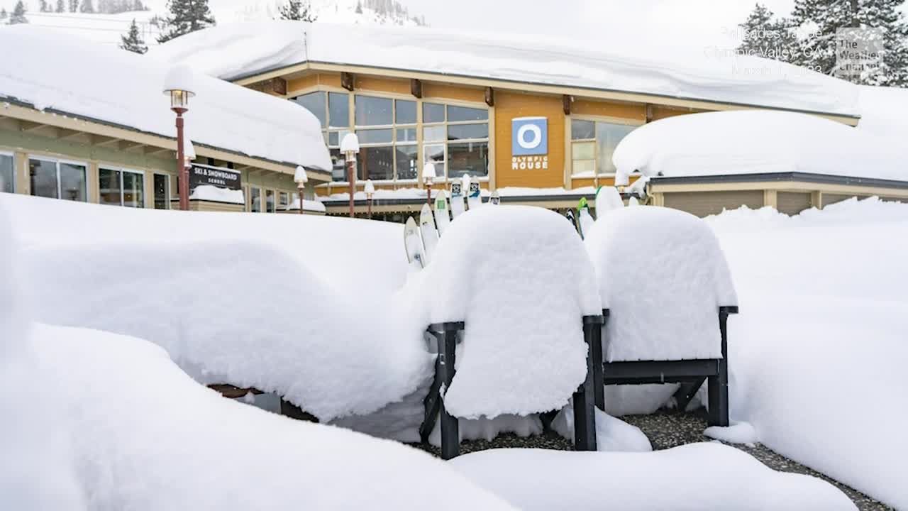 Tahoe Ski Resort Closed After Three Feet Of Snow In 24 Hours