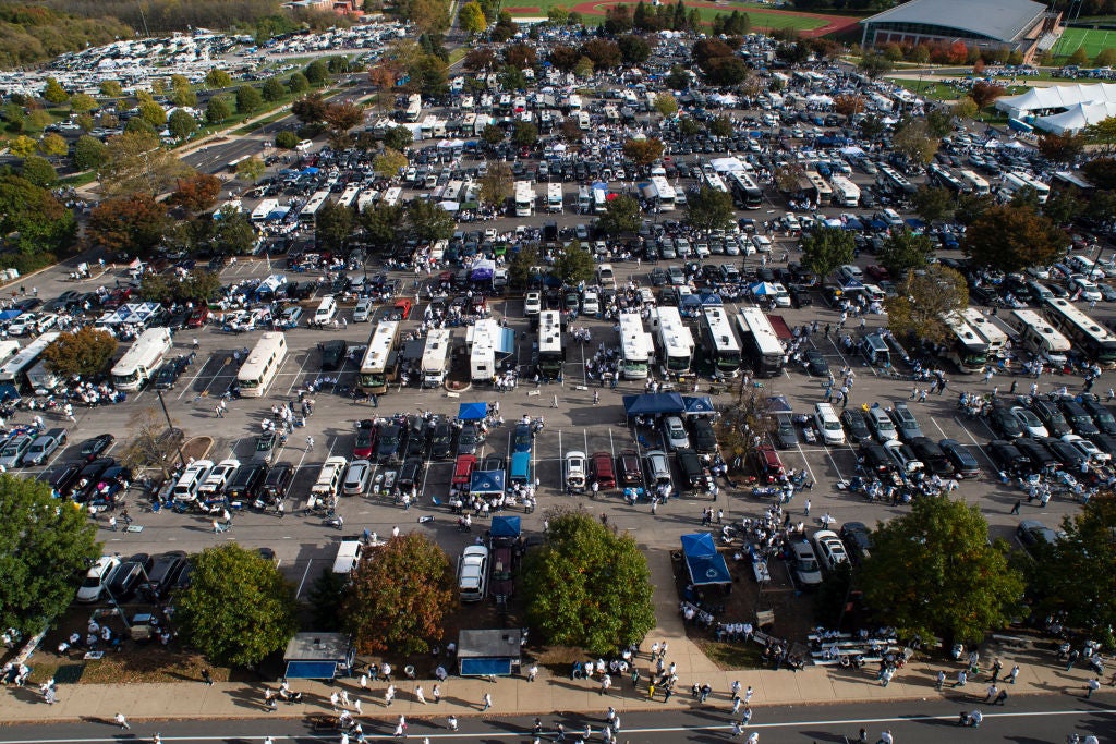 Packed tailgating parking lot 