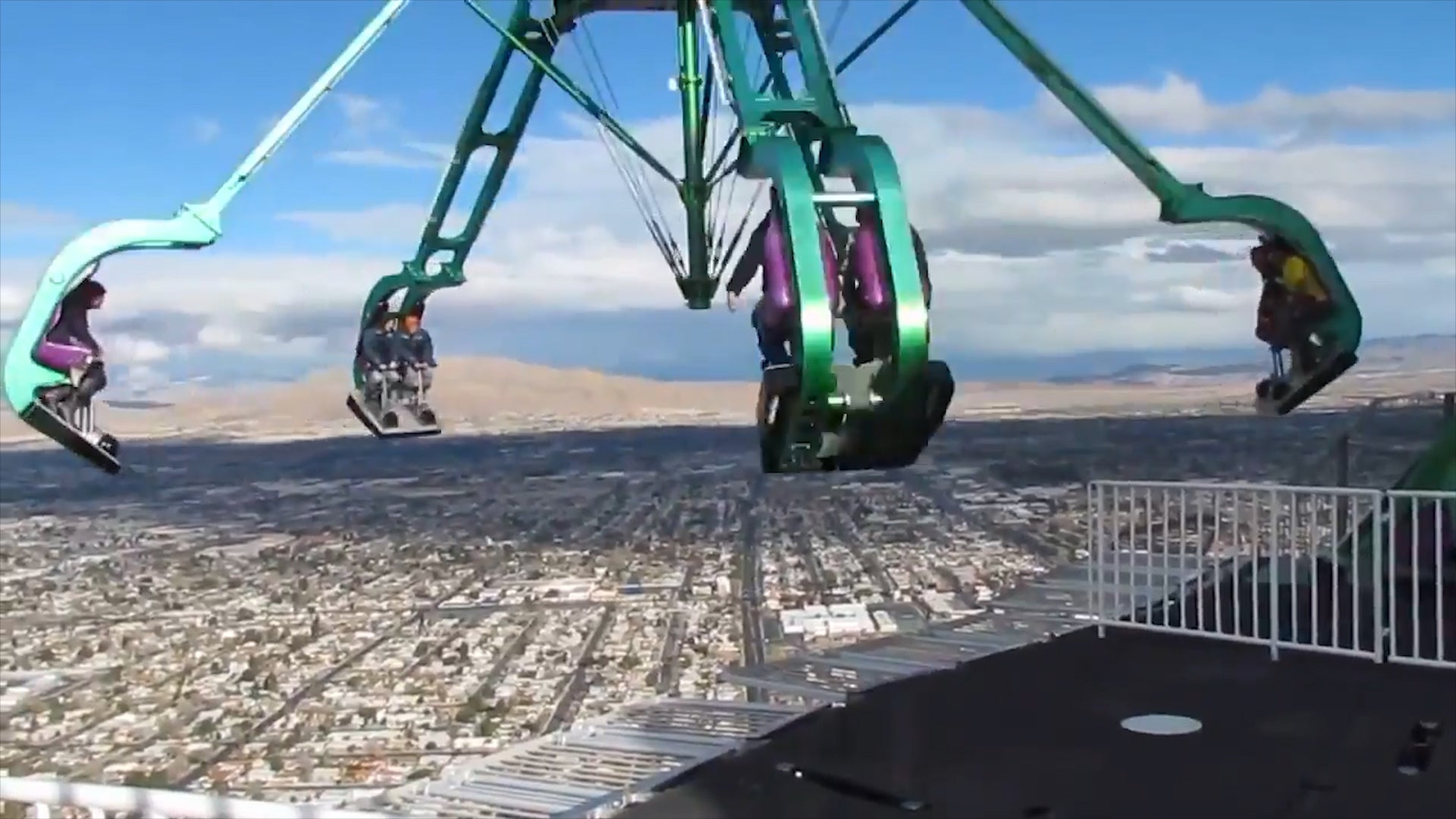 This Ride Spins You 900 Feet Above Las Vegas