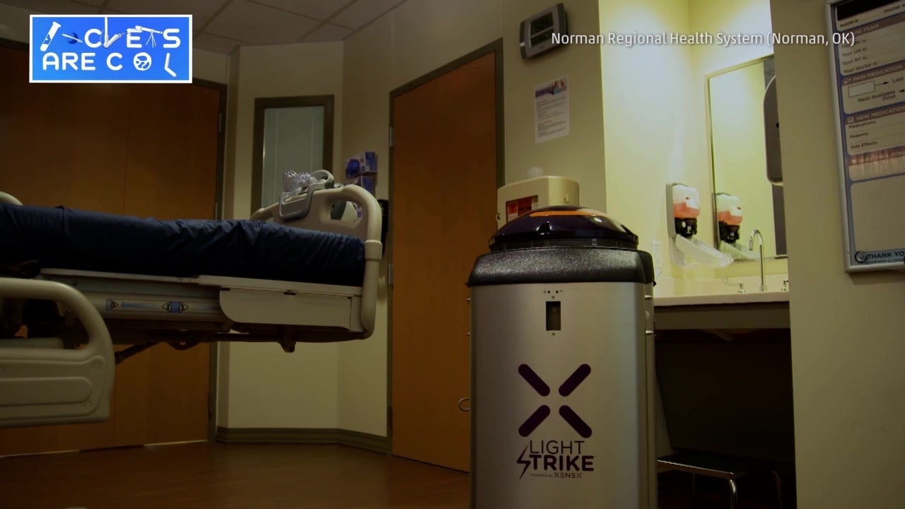 This Robot Kills Germs with Ultraviolet Light
