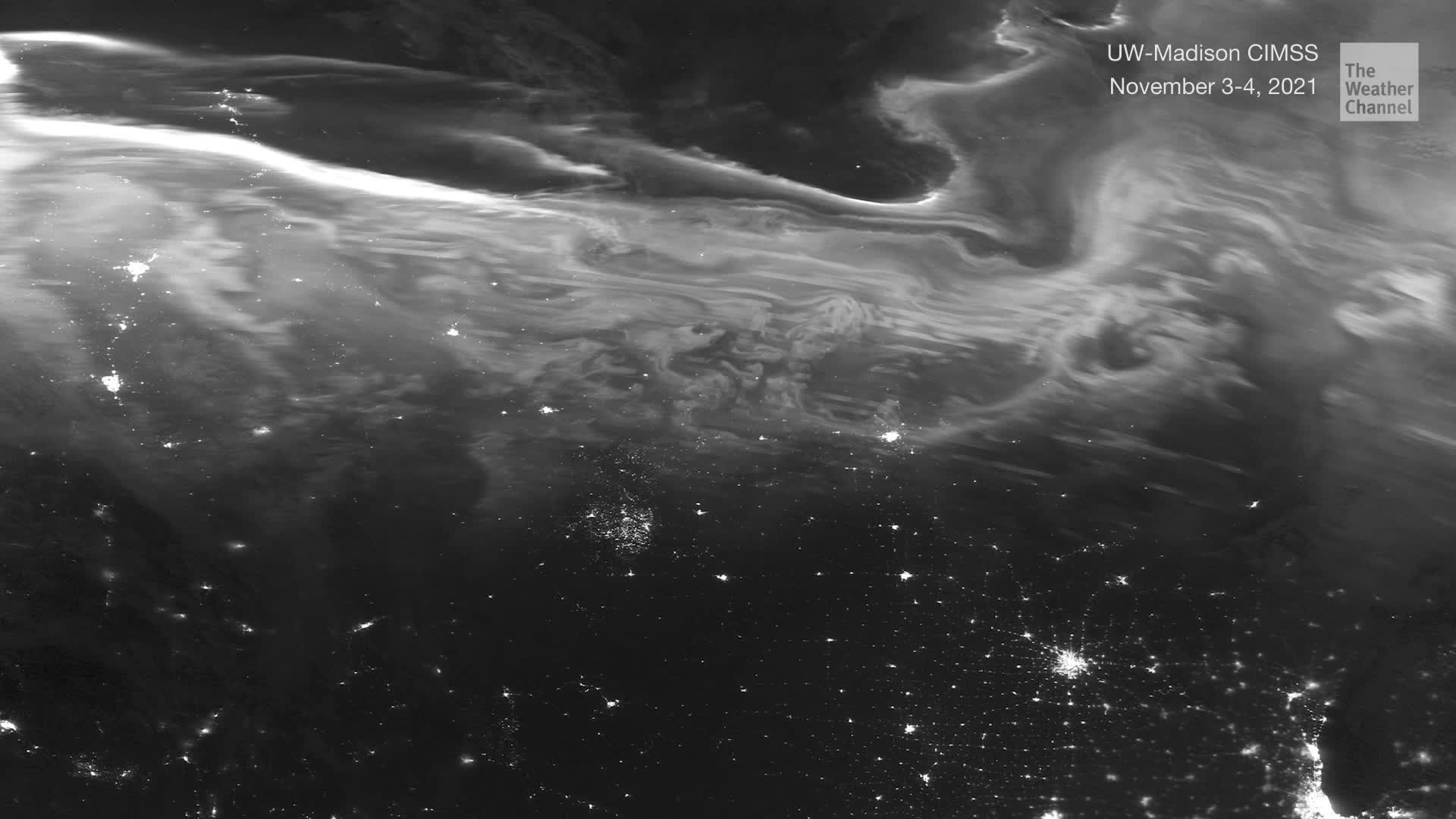This Solar Storm Caused Amazing Northern Lights Show