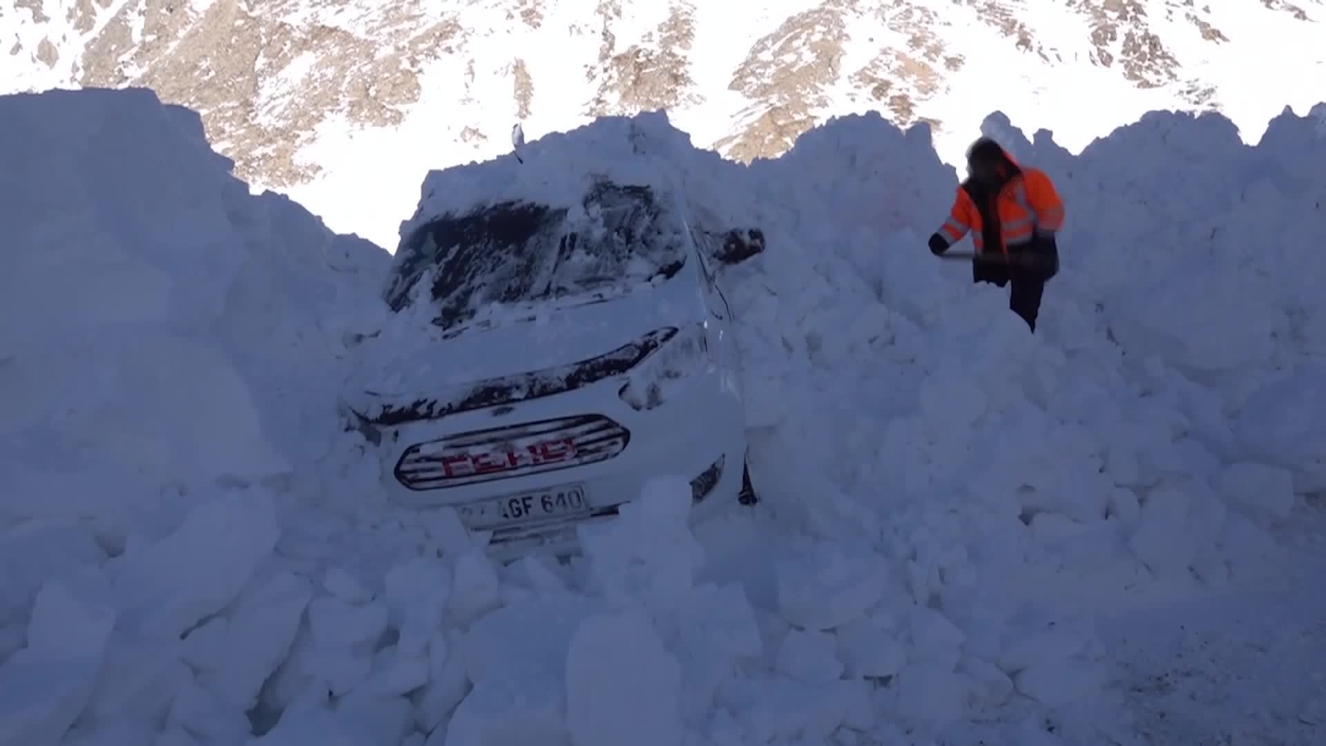 Turkey Avalanche Buries Cars In Nearly 10 Feet Of Snow