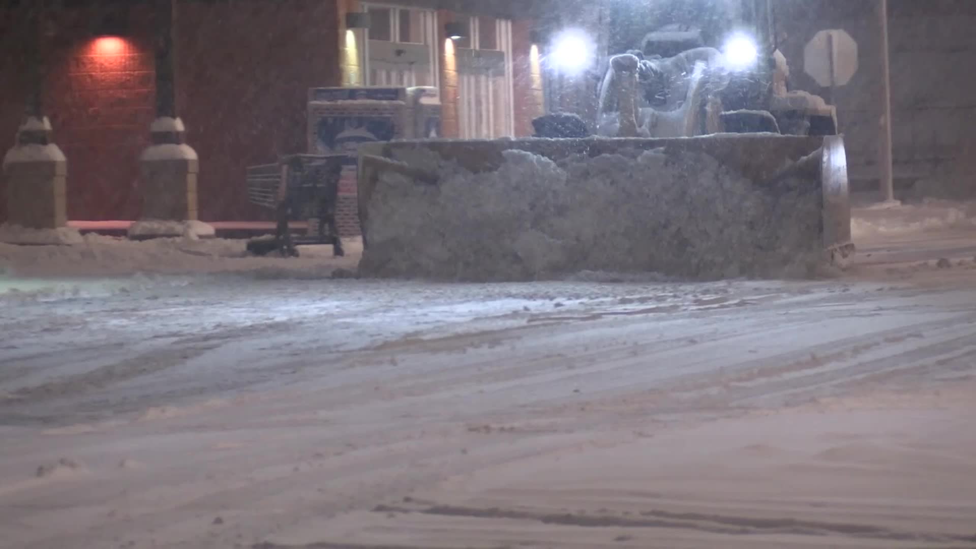 Twin Cities Hit Hard By Bands Of Snow; Winter Storm Not Over