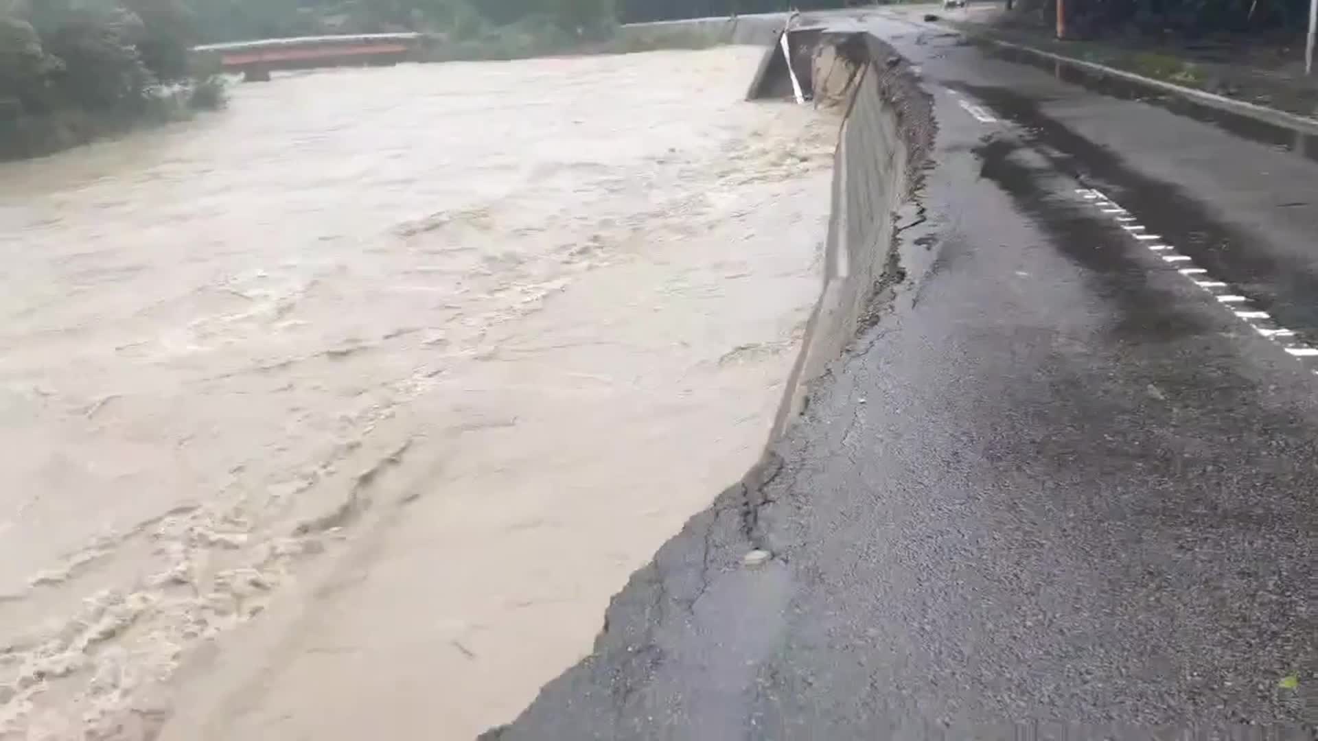 Typhoon Shanshan Crawls Across Japan, Dumping Incessant Rain