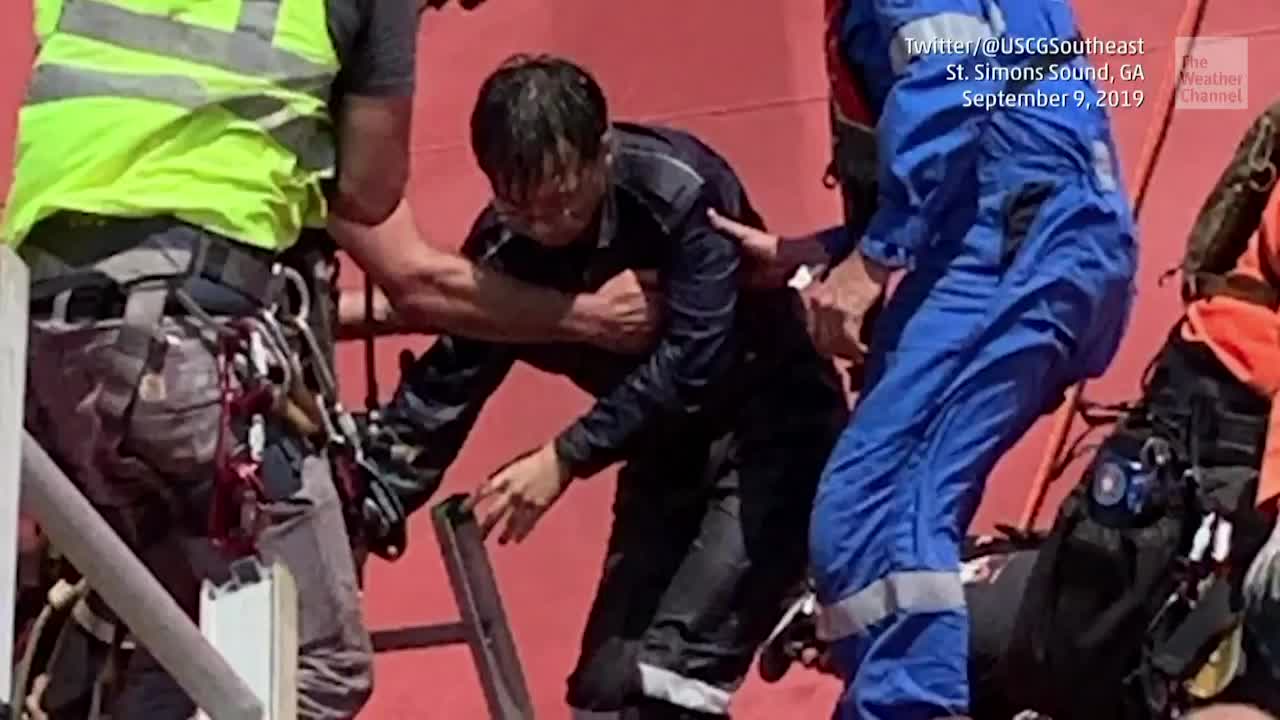 U.S. Coast Guard Rescues Remaining Crew Members of Capsized Cargo Ship