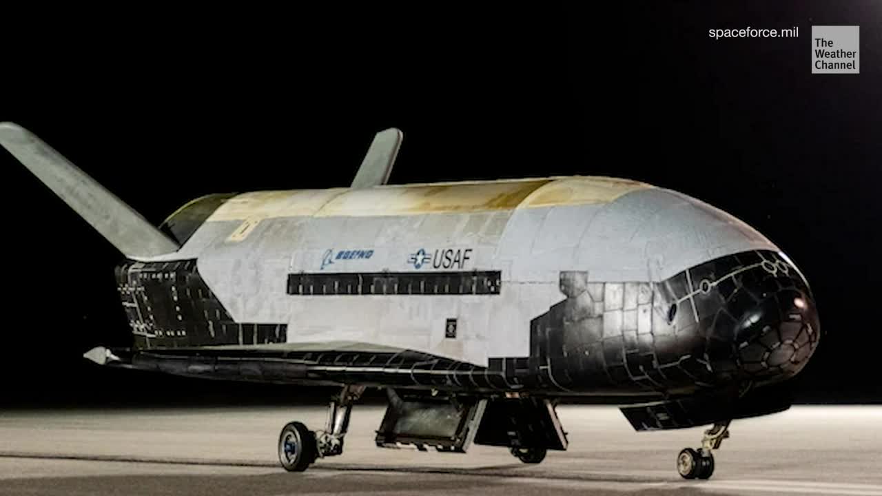 U.S. Space Force’s Unmanned Vehicle Creates Sonic Boom Over Florida Upon Re-Entry