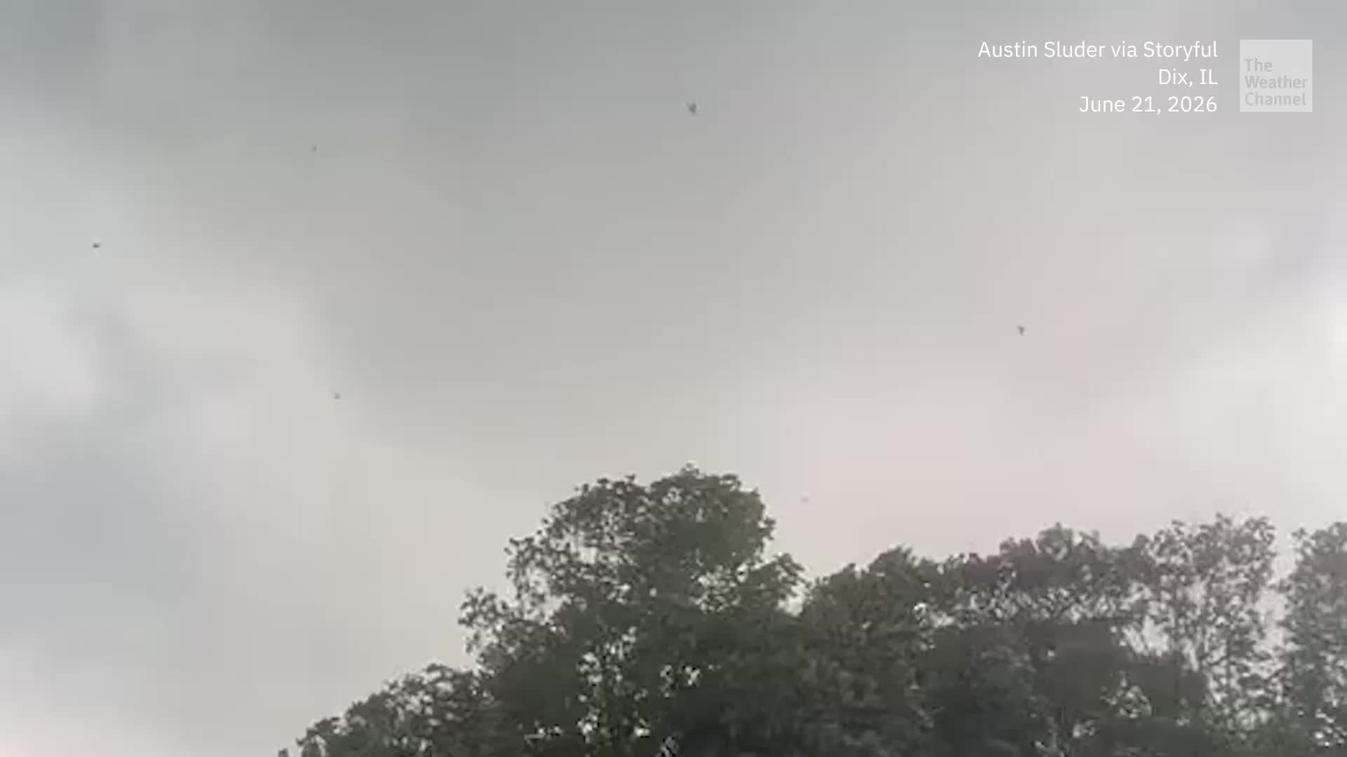 Tornado creates &lsquo;scariest night ever&rsquo; in southern Illinois
