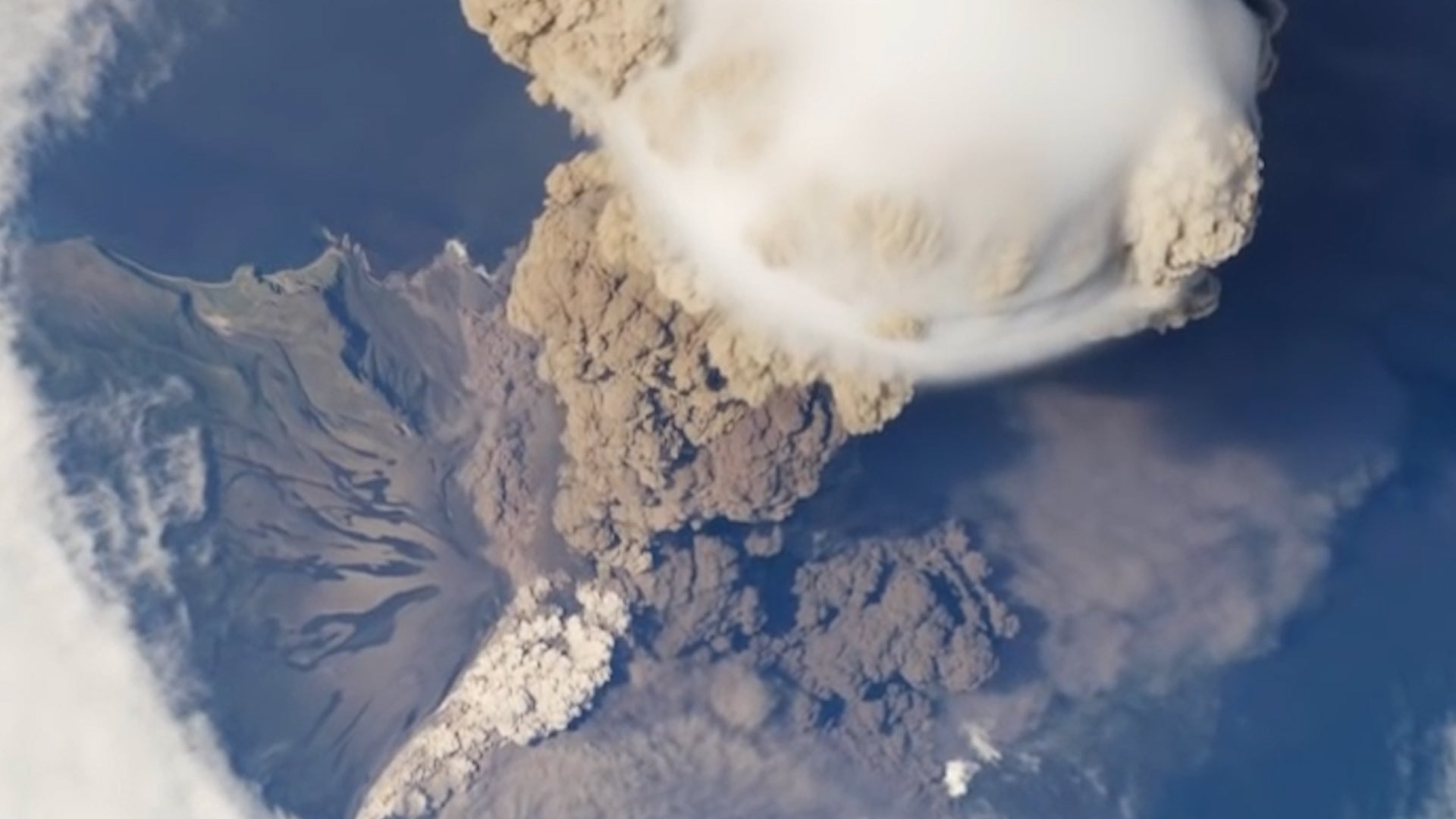 Volcanic Ash Aviation Warnings Are Dead Serious