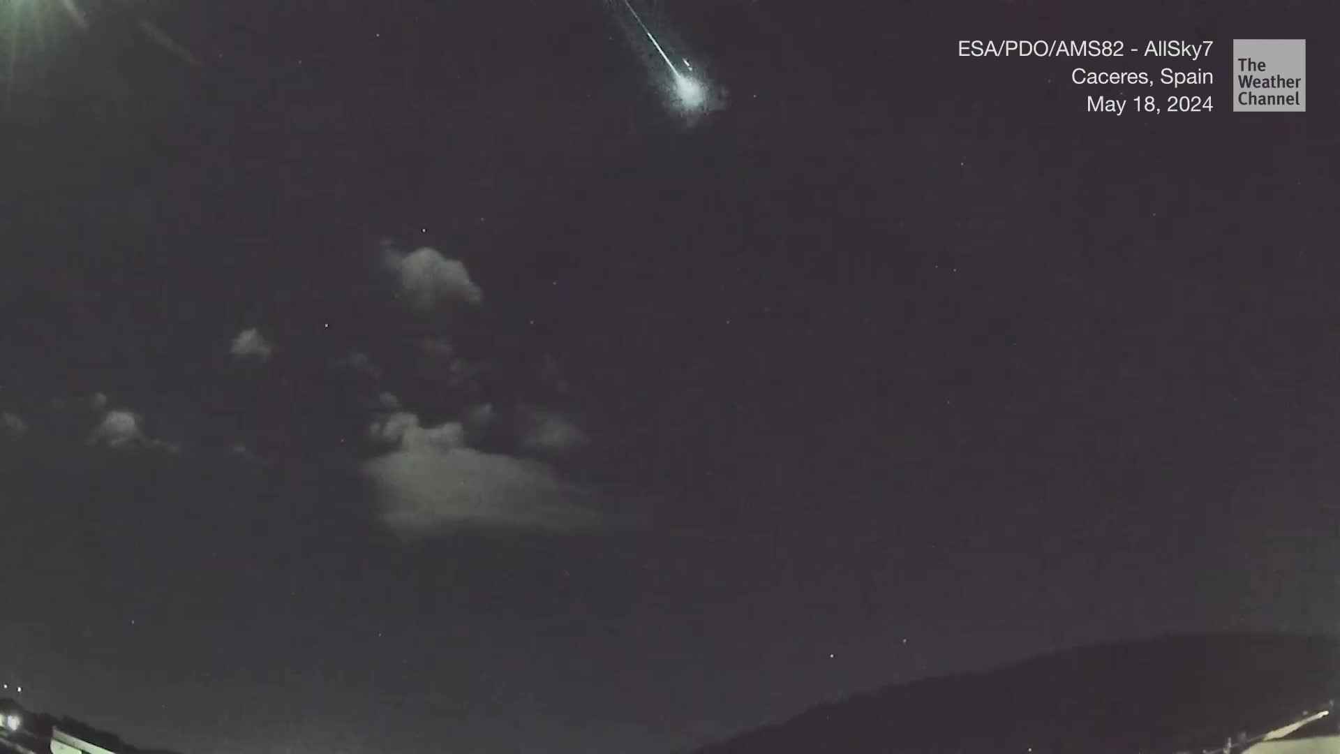 Watch Stunning Video of Meteor Streaking Across The Sky