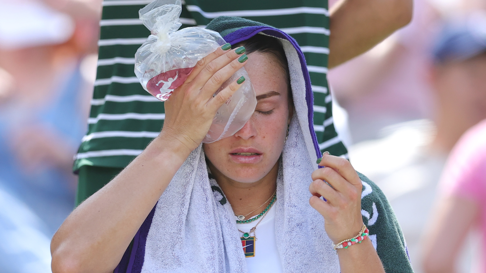 How heat makes Wimbledon's grass courts a tougher match